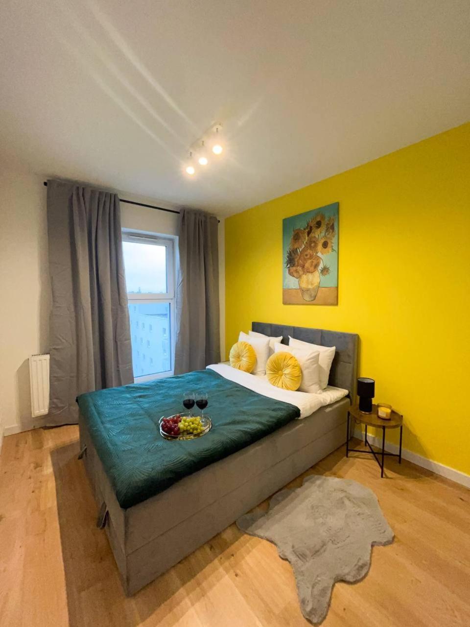 Lumina Luxury 3-Rooms Apartments With Parking Лодз Екстериор снимка